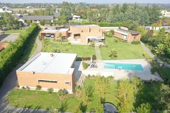 Casa En Arriendo Alto Las Cruces, Talca.