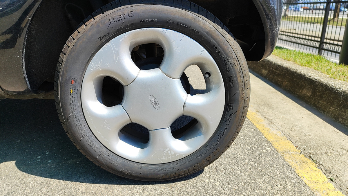 Pneu Itaro Aro 14 IT203 165/60R14 75H XL