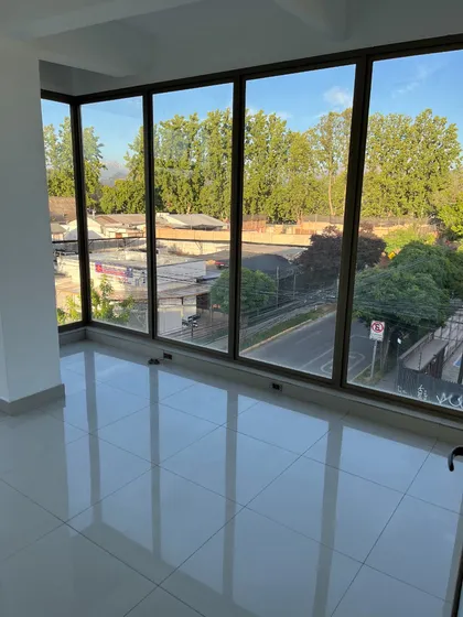 Arriendo De Oficinas En Edificio Nuevo, Con Hermosas Vistas