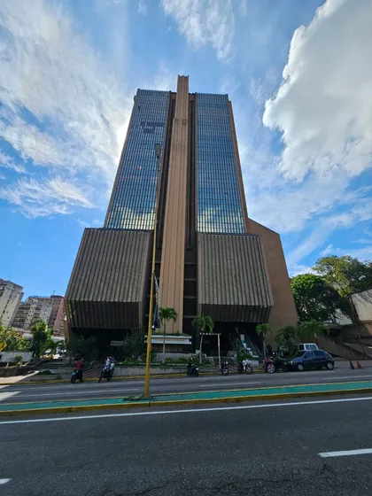 Angelica Rivas Vende Oficina En Torre Empresarial, Av Cedeño