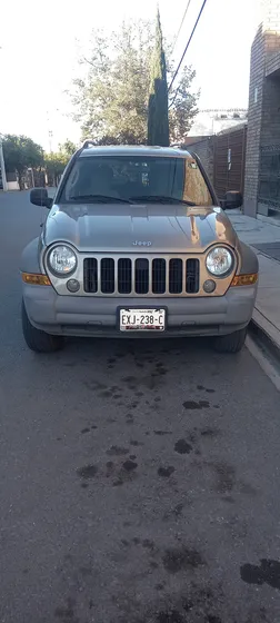 Jeep Liberty Limited 4x2 At