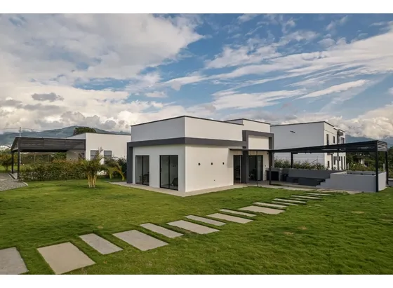 Se Venden Dos Casas Campestres En Armenia - Quindío