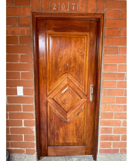 Apartamento Para La Venta Medellín La Floresta