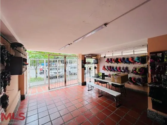 Casa Con Buena Ubicación(mls#240470)
