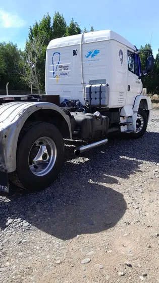 Mercedes Benz 1634 Tractor