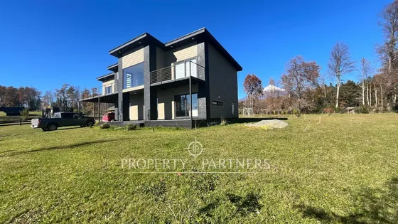 Hermosa Casa En Condominio Con Vista Al Volcan Y L...