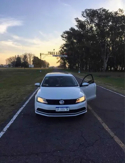 Volkswagen Vento 2.0 Advance 115cv Summer Package