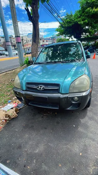 Hyundai Tucson .