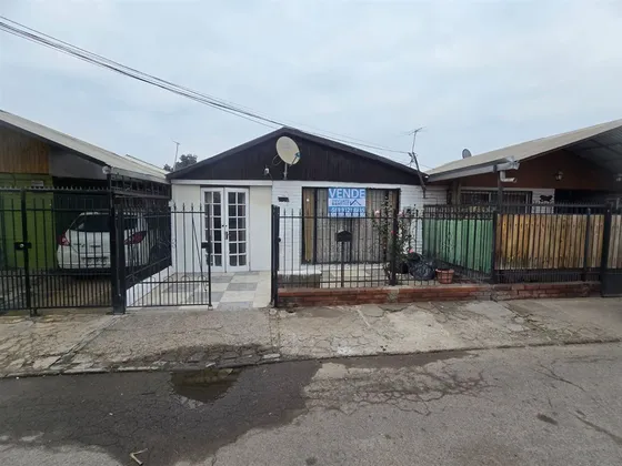 Casa En Venta En Maipú 3 Dormitorios 1 Baño Para Remodelar