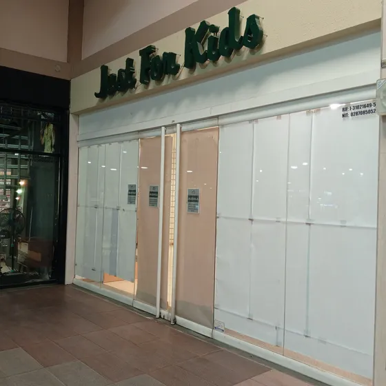 Local Centro Comercial Buenaventura Primera Entrada