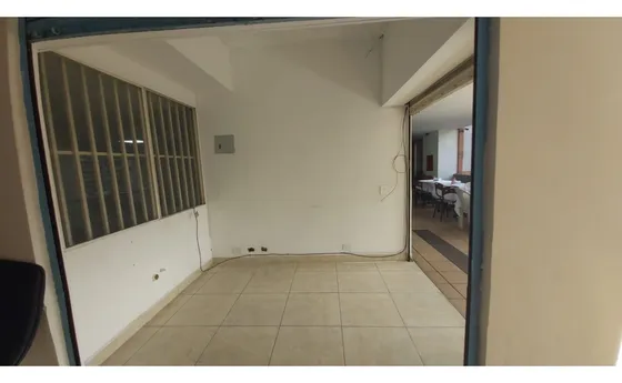 Venta De local, Oficina o Consultorio Cerca De La Udea, Medellín