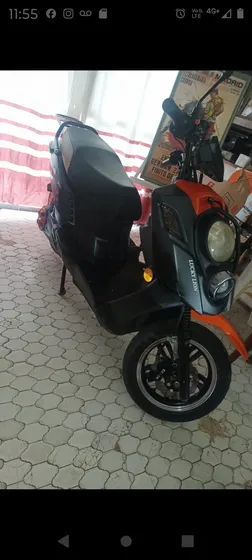 Scooter Eléctrico - Potencia 1800 Watts - 60 V. - 2 Personas