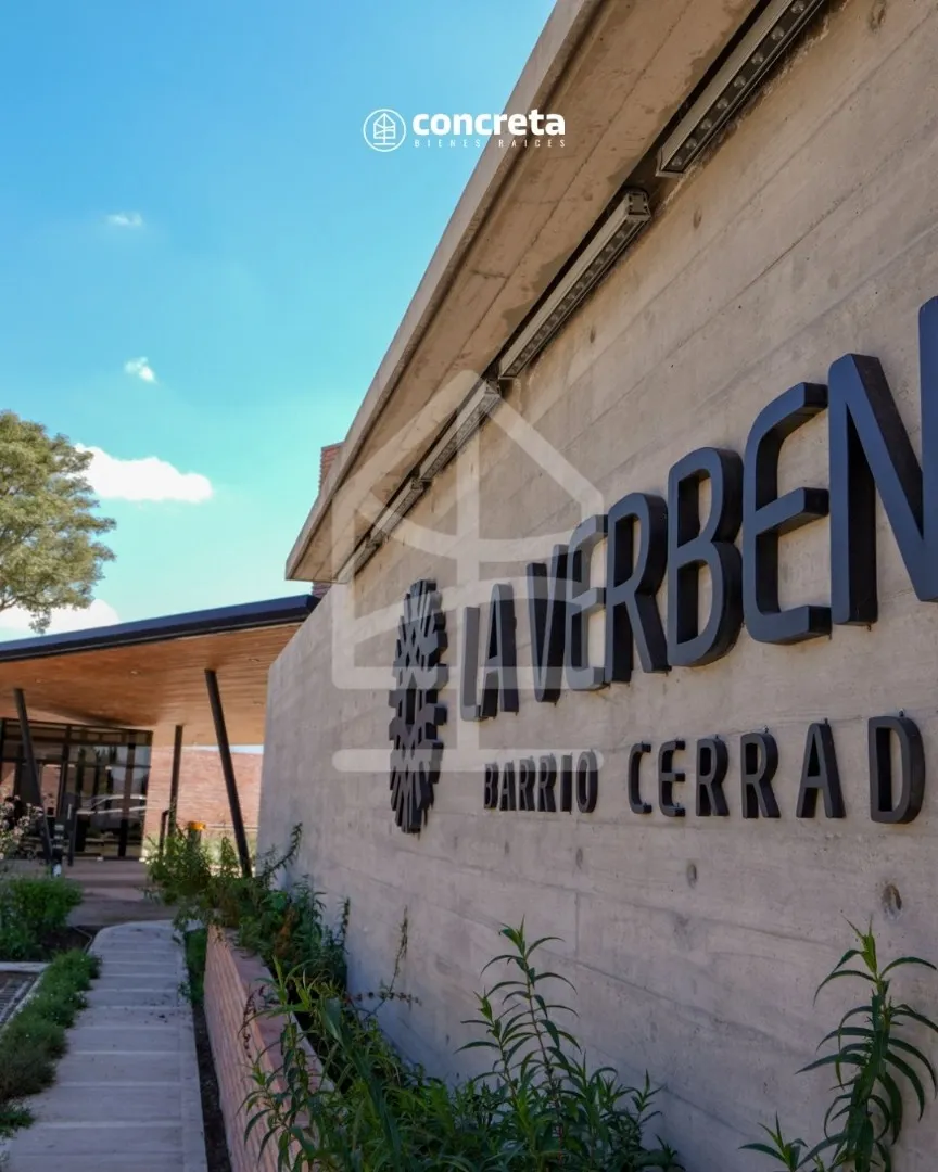Selling Land in La Verbena Neighborhood