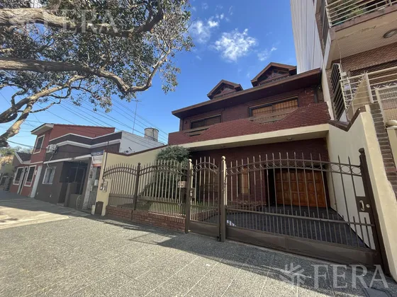 Venta Casa 5 Ambientes Con Piscina En Wilde