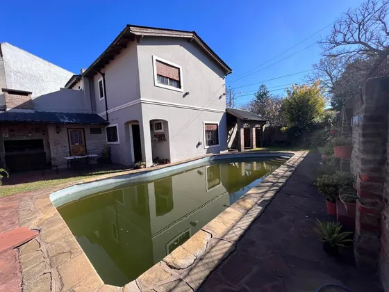 Casa En Venta En Martín Coronado