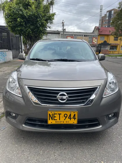 Nissan Versa 1.6 Advance