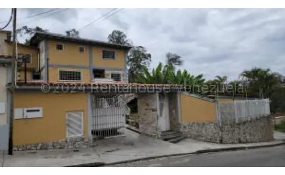  #25-4661  Hermosa Casa En Colinas De Carrizal 