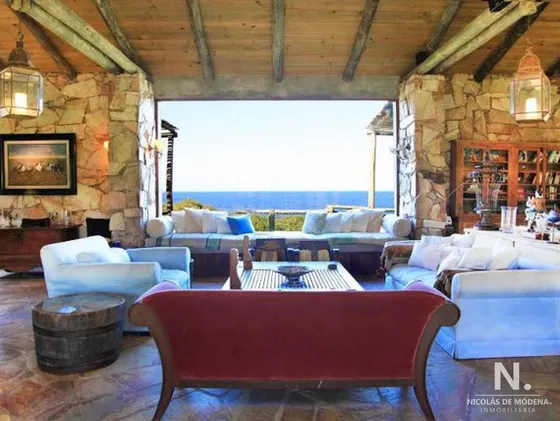 Maravillosa Residencia En Venta Y Alquiler Temporario Frente Al Mar En La Zona De José Ignacio, Punta Del Este.