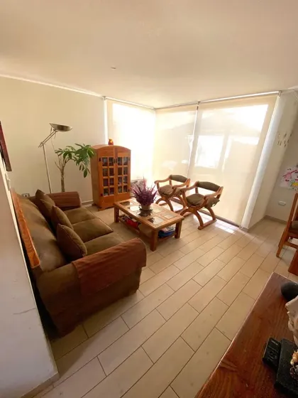Casa En Venta En Costa Laguna Con Terraza Y Quincho, 4d Y 3b
