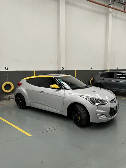 Hyundai Veloster 1.6 130cv At