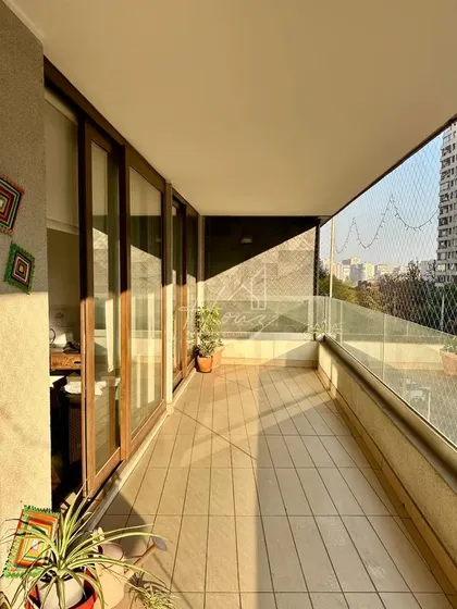 Moderno Dpto En Arriendo Semi-amoblado 2d- Metro Manquehue