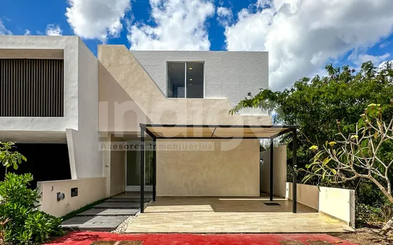 Casa En Venta En Mérida En Altozano, Modelo Bianca En Cluster Océano