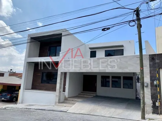 Casa En Venta En Cumbres 3er Sector