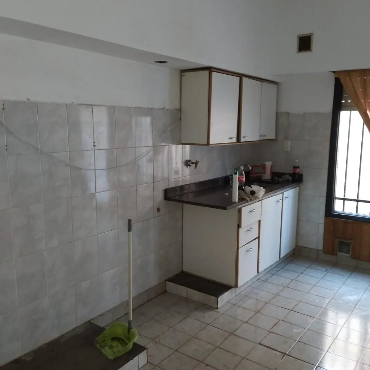 For Sale: 3-Room PH in Lomas del Mirador with Garage, No Maintenance Fees!