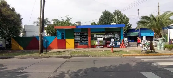 Venta Local C/ Vivienda Sobre Av.  De Alto Transito - Oportunidad De Negocio - Ramos Mejia