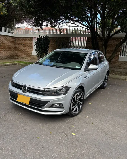 Volkswagen Polo 1.6 Highline