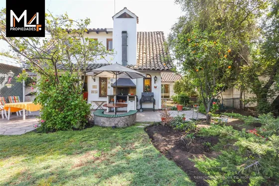Casa Estilo Colonial, En Perfectas Condiciones