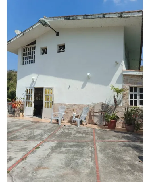 Casa En  Los Anaucos Via Charallave 