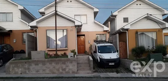Casa En Venta De 4 Dorm. En Villa Alemana