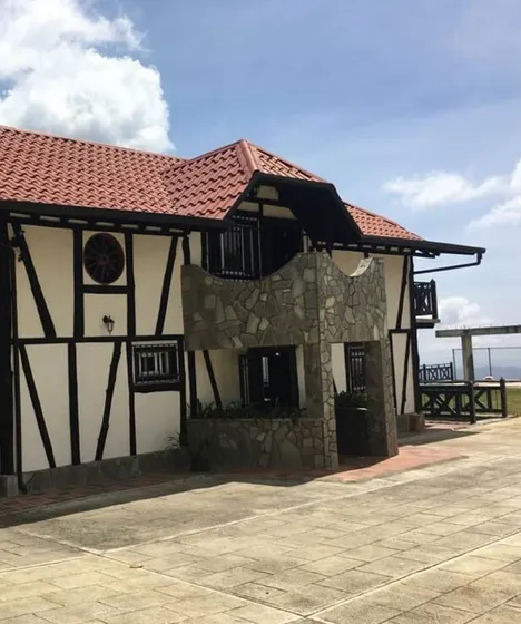 Casa Mansion En Venta La Colonia Tovar