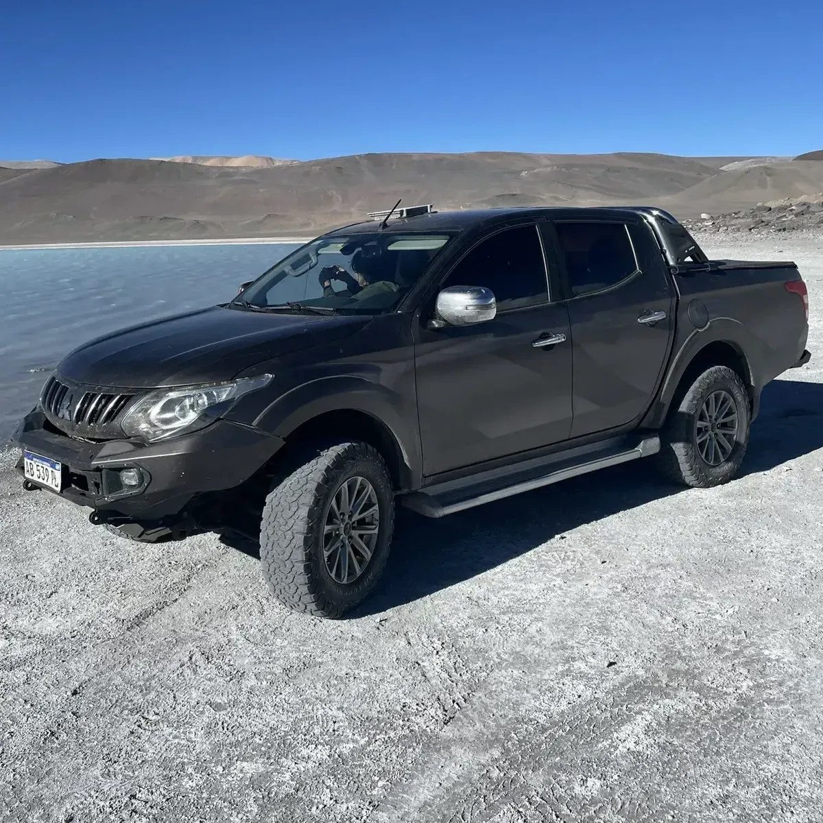 Mitsubishi L200 2.4 Di-d High Power 181cv Cuero