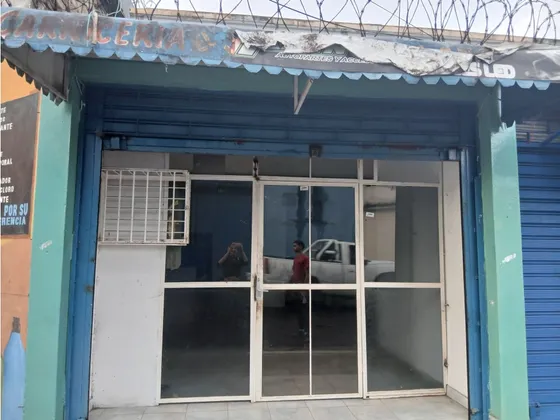 Local En La Av. Rivas - Maturin Al02-2222sc-jguz