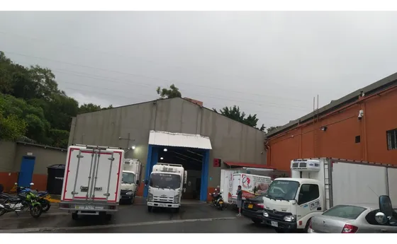 Venta De Bodega  En El Barrio Acevedo