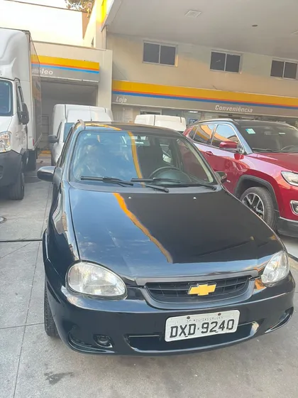 Chevrolet Corsa Classic 1.0 Life Flex Power 4p
