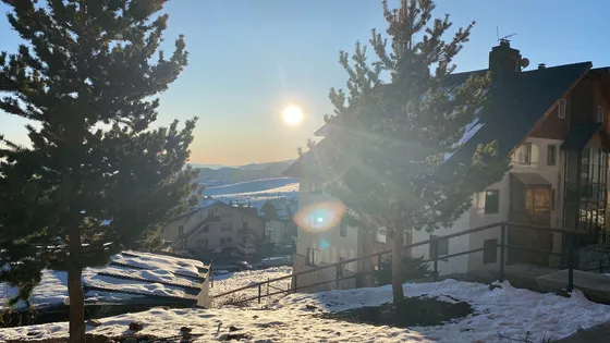 La Parva. Piscina Temperada, Escolares