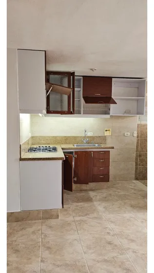 Apartamento A Pocas Cuadras De La Estacion Del Metro San Javier
