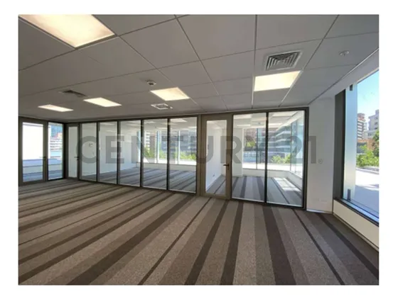 Excelente Oficina 242 M2 Cuarto Centenario