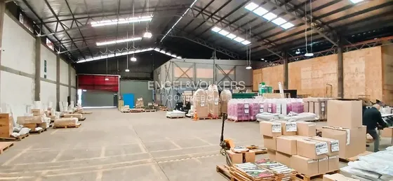 Nave Industrial 3.300 M2 Más Oficinas Macul Arriendo 350kva 