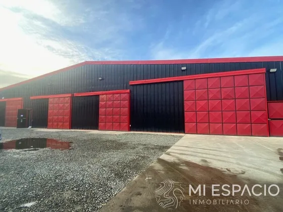 Bodega En Tres Puentes