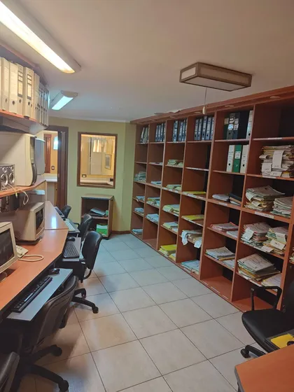 Venta  Oficina  Comercial -barrio Centro- A Media Cuadra De La Cañada