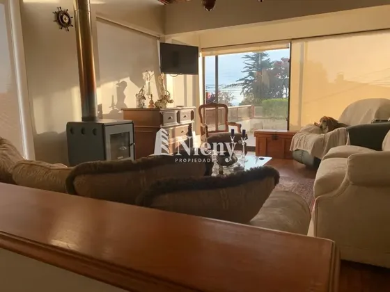 Casa En Venta De 5 Dorm. Vista A La Bahia. Las Golondrinas