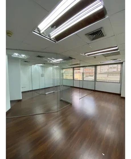 Oficina En Alquiler 58 M2 - Urb. Los Ruices