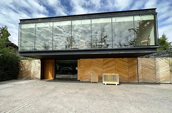 Espectacular Casa Mediterranea / Local Comercial