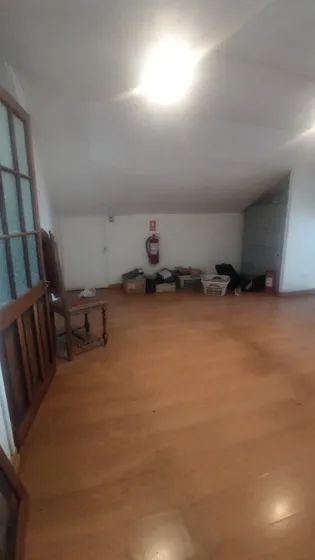 Estupendo Taller Confección O Comoda Casa Particular