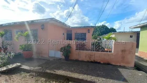 Casa En Venta Urb La Goajira Acarigua - #23-14464 Jm Rah