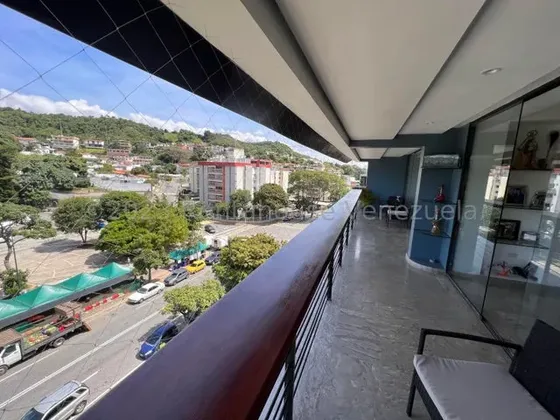 Penthouse En Venta Cumbres De Curumo Abm